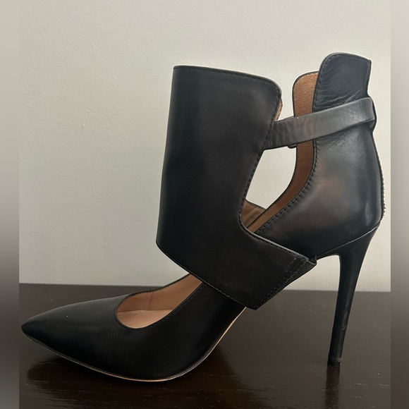 Kenneth Cole black unique heels Size 9 - Picture 6 of 10